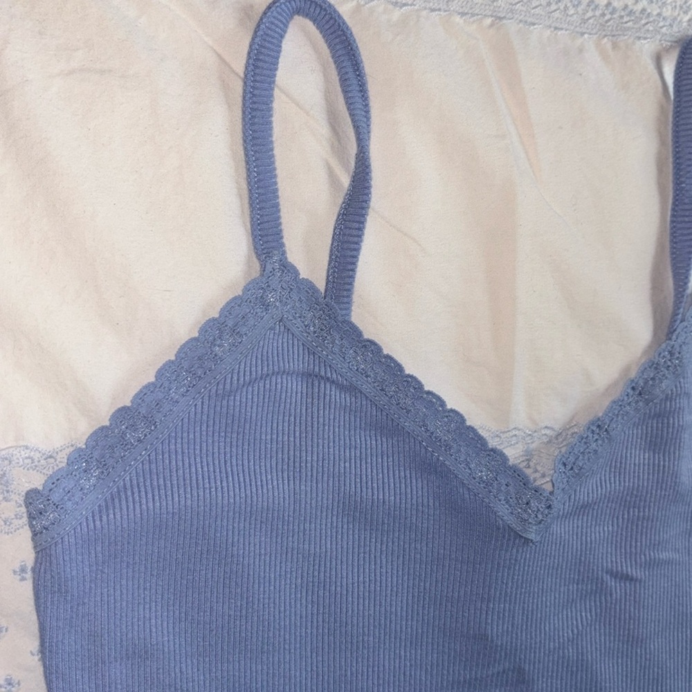 Tilly’s Seamless, Ribbed with Lace Trim Women’s Tank Top, Size Medium - Picture 5 of 14